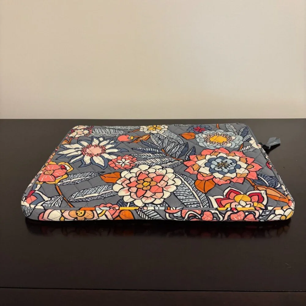 Vera Bradley Tropical Evening Gray Floral Quilted Laptop Tablet Sleeve